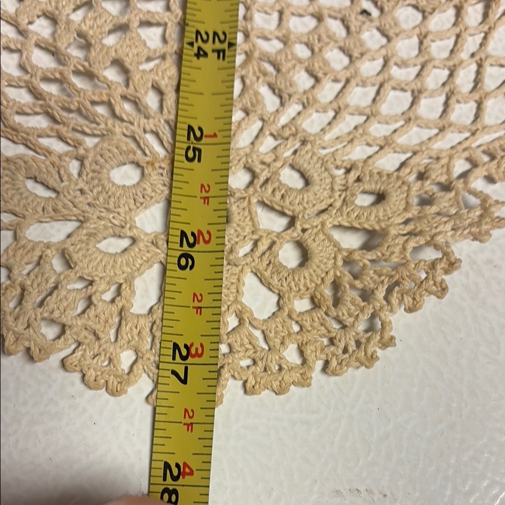 Vintage Crochet Doilies Set in Cream Set of 8 - Picture 13 of 16